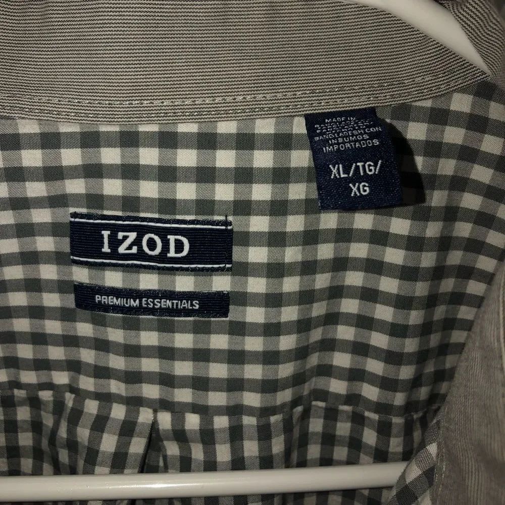 IZod shirt - Picture 3 of 3